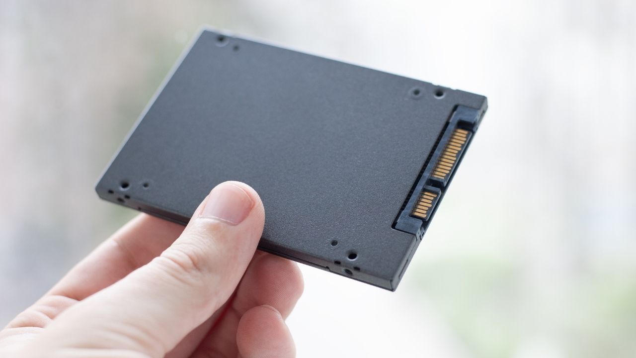 SSD Buying Guide 2024 How to Choose the Right SSD? SSD Sphere
